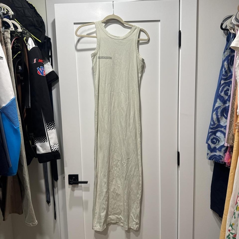 Pangaia Cream and tan midi dress with a relaxed fit #mididress